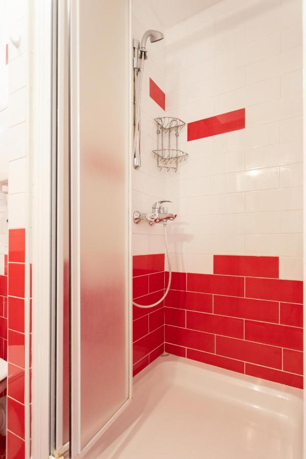 2Bdr Apartment With Balcony Near Maksimir ซาเกร็บ ภายนอก รูปภาพ
